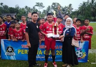 FC Satria Muda Juarai Sepak Bola U-13 Desa Way Areng Lampung Timur